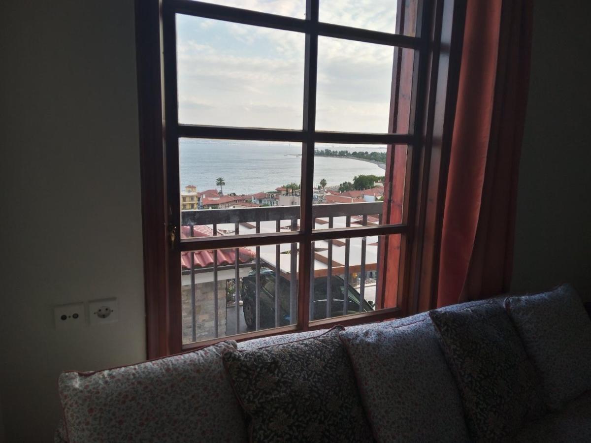 Clock'S House Apartment Nafpaktos Luaran gambar