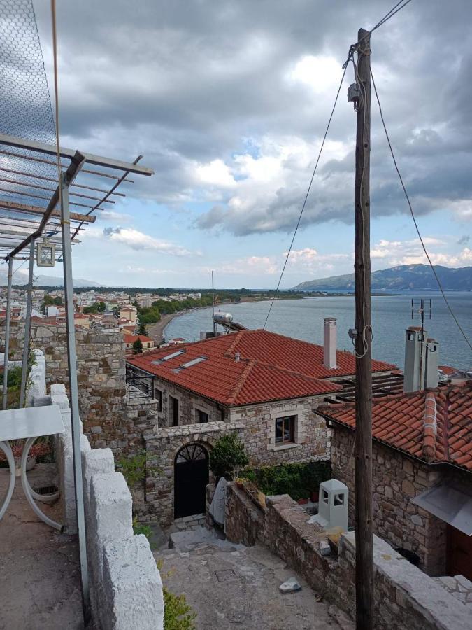 Clock'S House Apartment Nafpaktos Luaran gambar