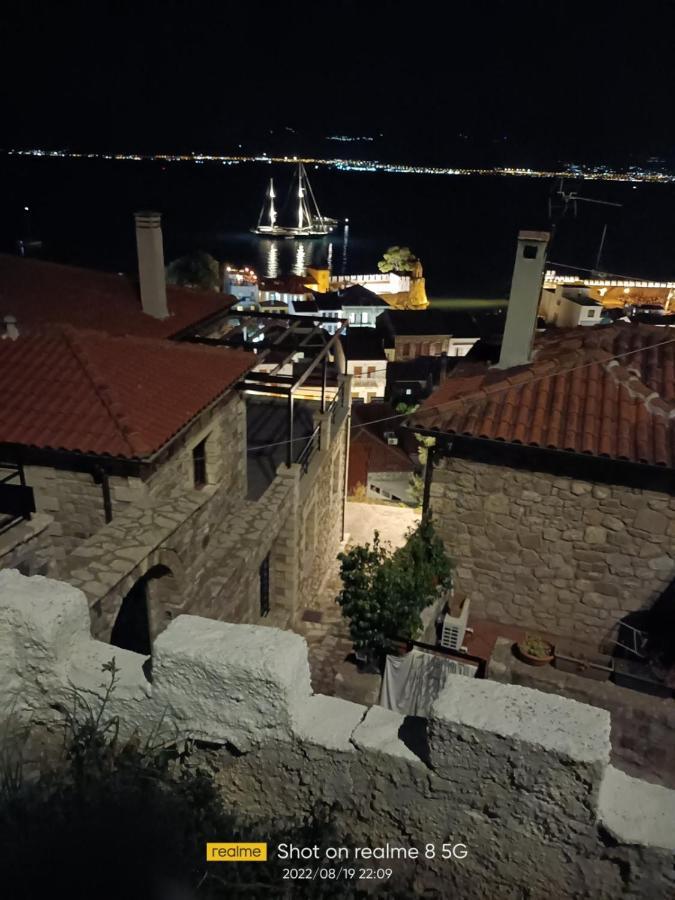 Clock'S House Apartment Nafpaktos Luaran gambar