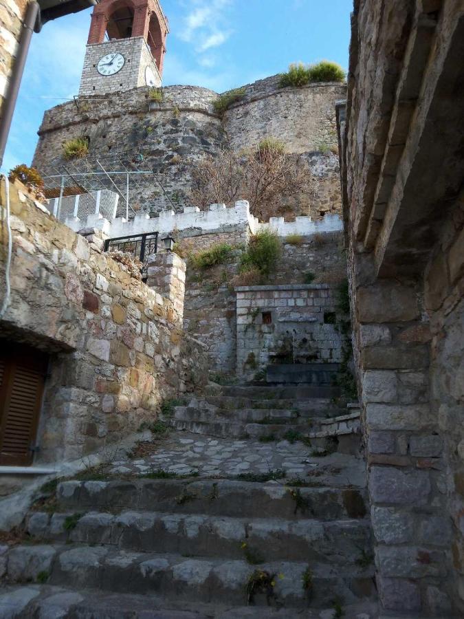 Clock'S House Apartment Nafpaktos Luaran gambar