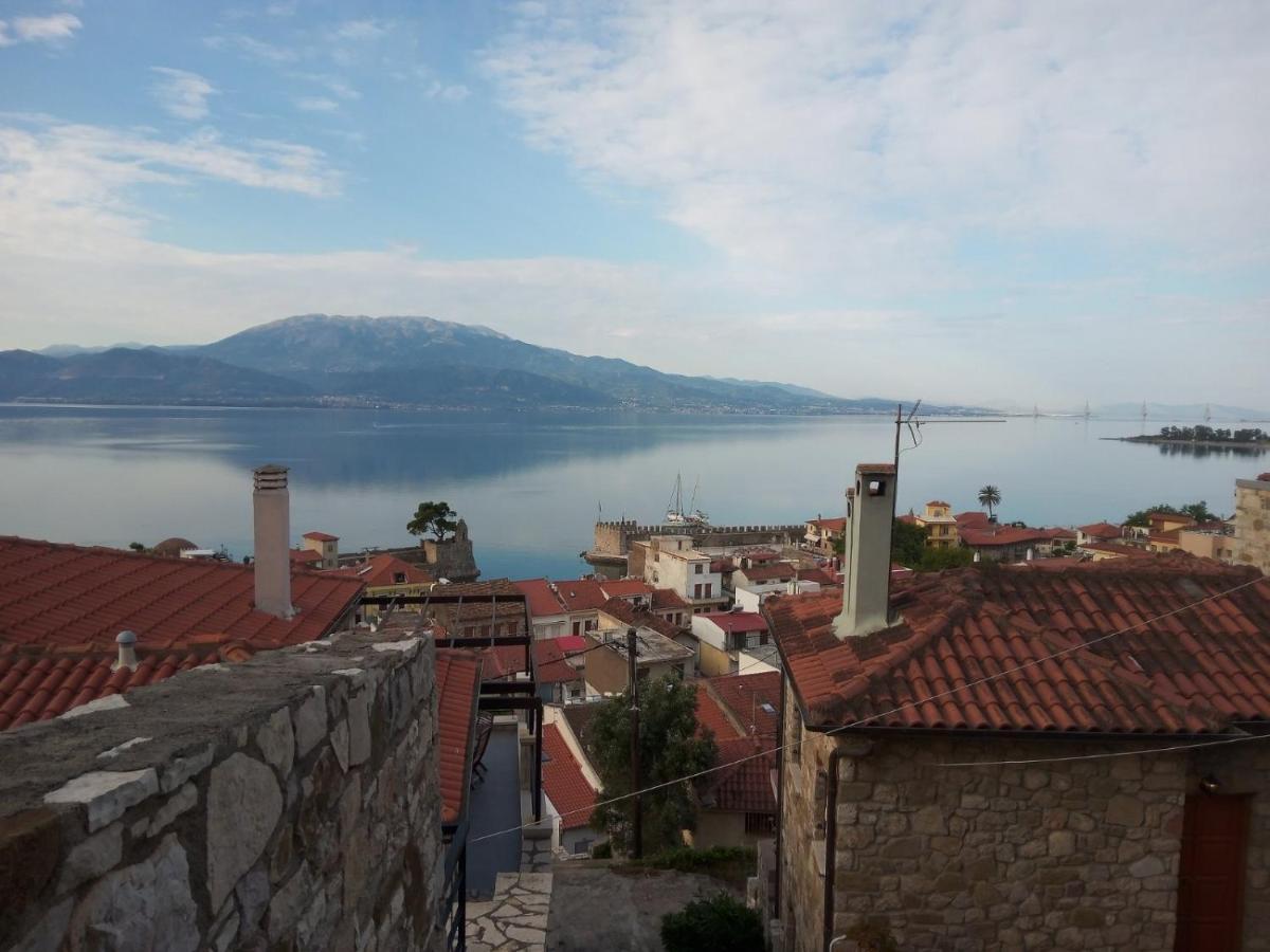 Clock'S House Apartment Nafpaktos Luaran gambar