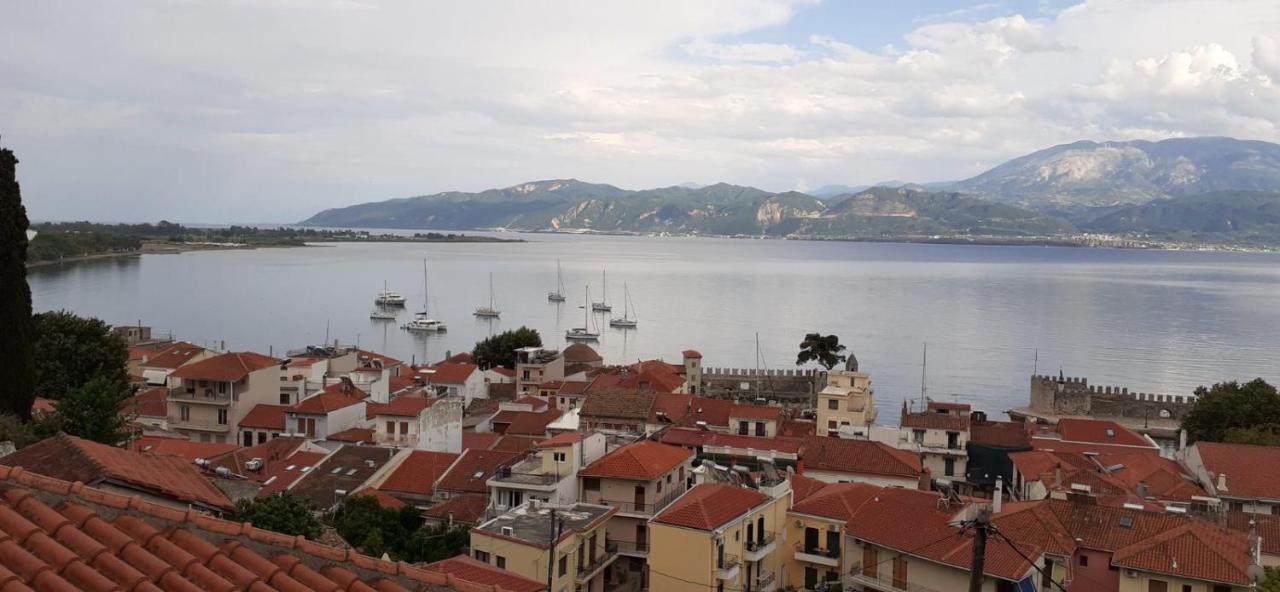 Clock'S House Apartment Nafpaktos Luaran gambar