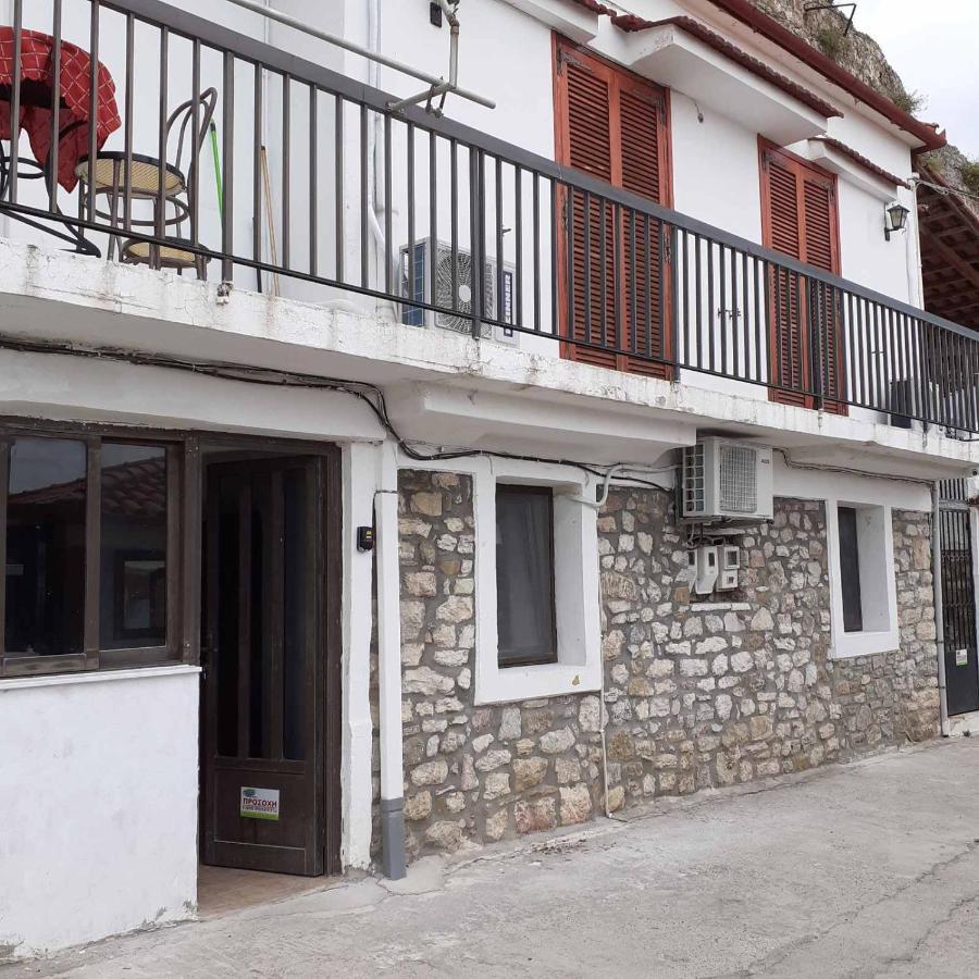 Clock'S House Apartment Nafpaktos Luaran gambar
