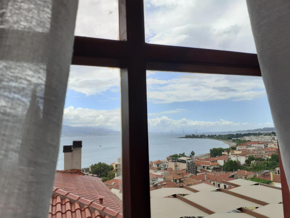 Clock'S House Apartment Nafpaktos Luaran gambar
